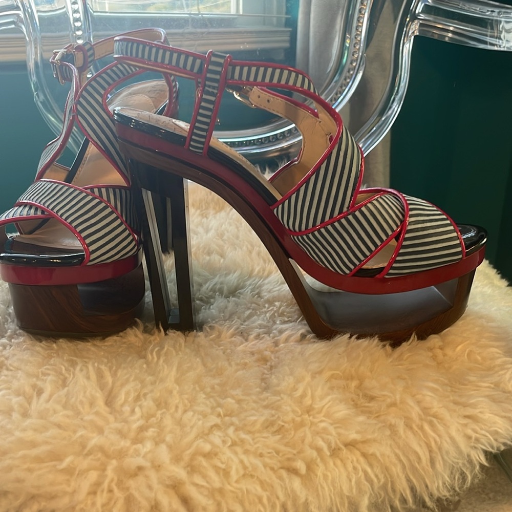 Gianni Bini super sexy red white and blue platform stiletto heel SZ 7.5 - Picture 3 of 8